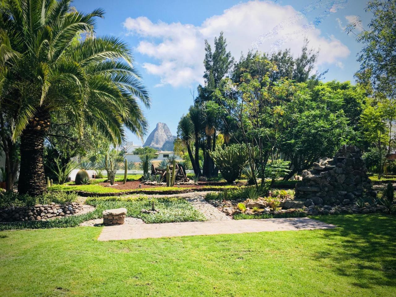 Club Vergel Resort Bernal Exteriér fotografie